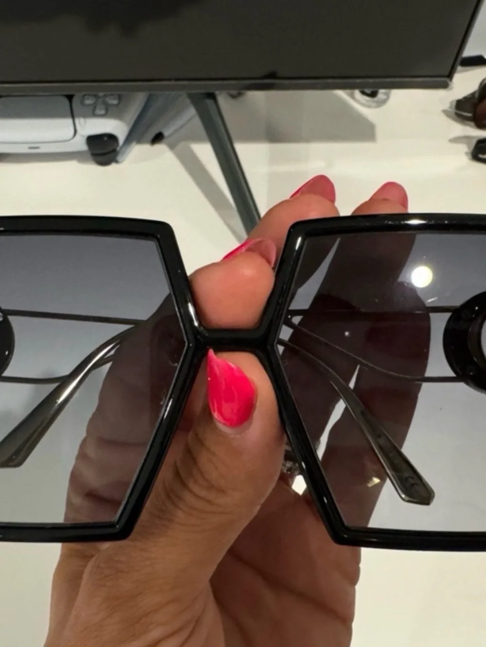 Dior Montaigne 30 sunglasses
